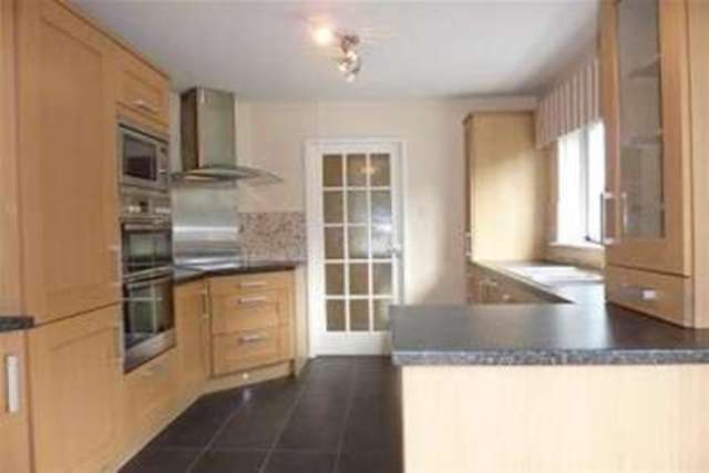  Image of 4 Bedroom Detached to rent at Glasgow, G74 4TB