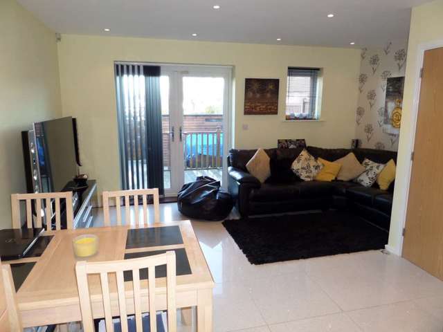  Image of 2 Bedroom End of Terrace to rent at Bonham Way Northfleet Gravesend, DA11 8FB