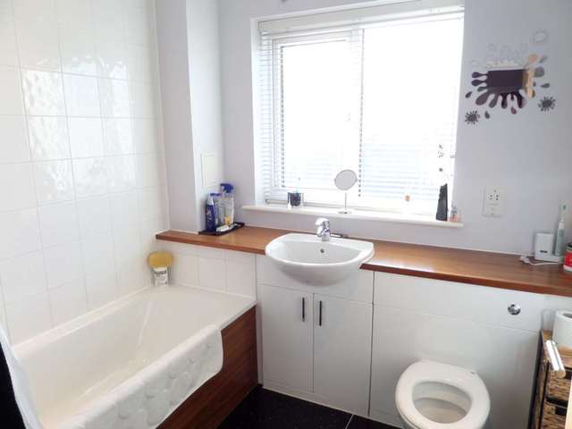  Image of 2 Bedroom End of Terrace to rent at Bonham Way Northfleet Gravesend, DA11 8FB