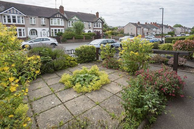  Image of 3 Bedroom Terraced for sale at Bromleigh Drive  Coventry, CV2 5LW