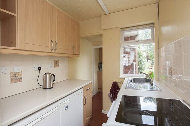  Image of 3 Bedroom Terraced for sale at Bromleigh Drive  Coventry, CV2 5LW