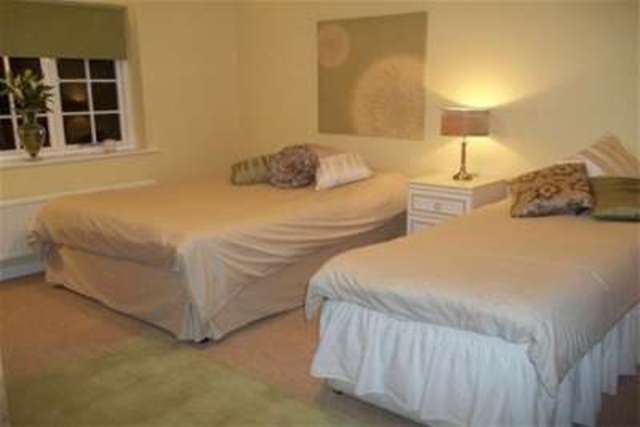  Image of 7 Bedroom Bungalow to rent at Hailsham, BN27 3LX