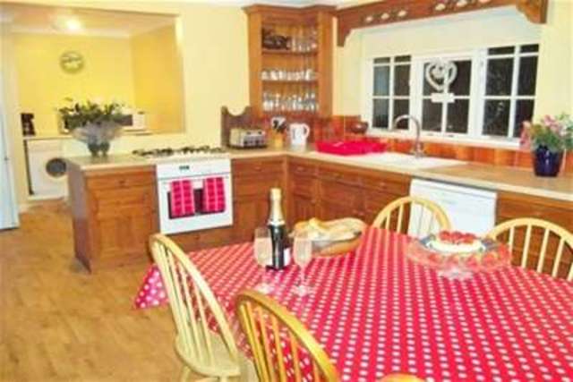  Image of 7 Bedroom Bungalow to rent at Hailsham, BN27 3LX