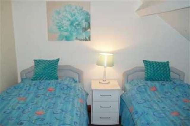  Image of 7 Bedroom Bungalow to rent at Hailsham, BN27 3LX