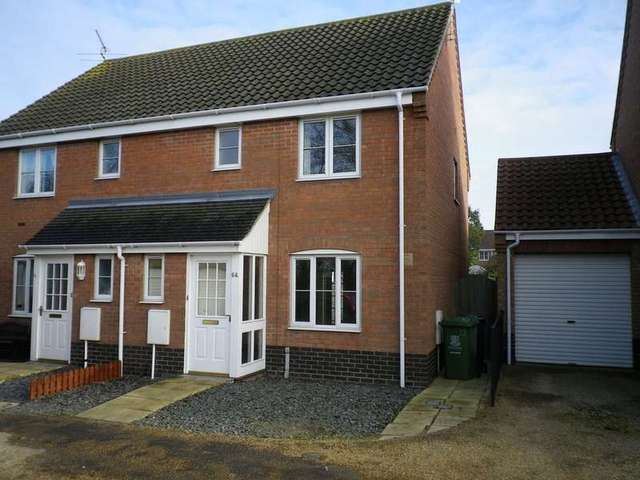  Image of 3 Bedroom Semi-Detached to rent at Caister Great Yarmouth Norfolk, NR30 5WA