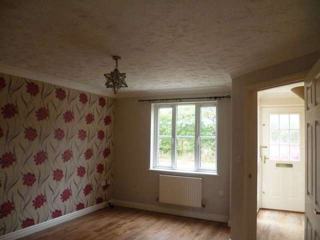 Image of 3 Bedroom Semi-Detached to rent at Caister Great Yarmouth Norfolk, NR30 5WA
