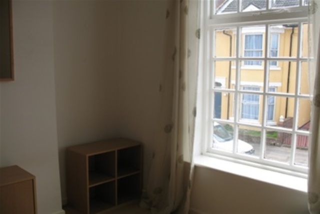  Image of 2 Bedroom Detached to rent at Southampton, SO14 6HF
