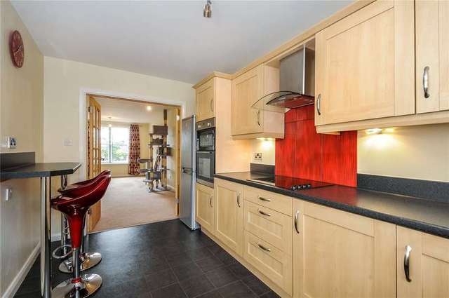  Image of 2 Bedroom Apartment to rent at 5 Napier Road Crowthorne Crowthorne, RG45 7EJ
