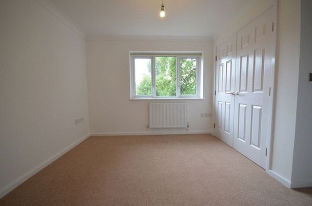  Image of 3 Bedroom Terraced to rent at Cinnamon Close Edgbaston Birmingham, B5 7SD