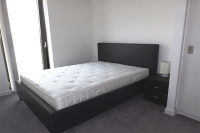  Image of 2 Bedroom Flat to rent at Sheffield, S1 2LL