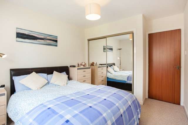  Image of 3 Bedroom Bungalow for sale at Lanark, ML11 8DY