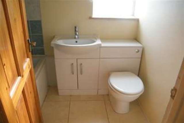  Image of 1 Bedroom Flat to rent at Cheltenham, GL51 9BA