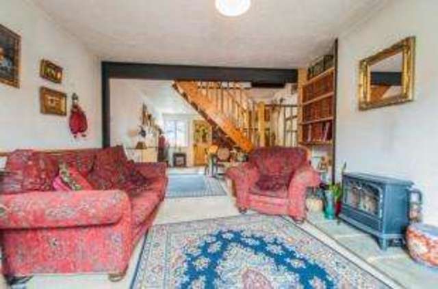  Image of 2 Bedroom Semi-Detached for sale at Cobham Surrey Cobham, KT11 1JQ