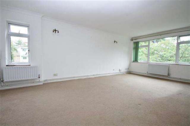  Image of 2 Bedroom Flat for sale at West Worthing, BN11 4QE