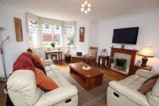  Image of 1 Bedroom Flat for sale at Dowanhill Glasgow Glasgow, G12 9DA