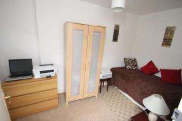  Image of 1 Bedroom Flat for sale at Dowanhill Glasgow Glasgow, G12 9DA