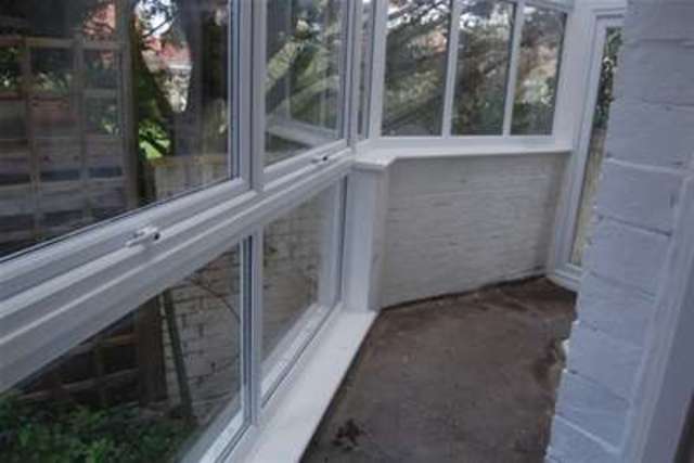  Image of 2 Bedroom Property to rent at Eastbourne, BN20 7LF