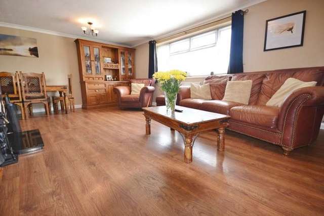  Image of 4 Bedroom Detached for sale at Pevensey, BN24 6HR