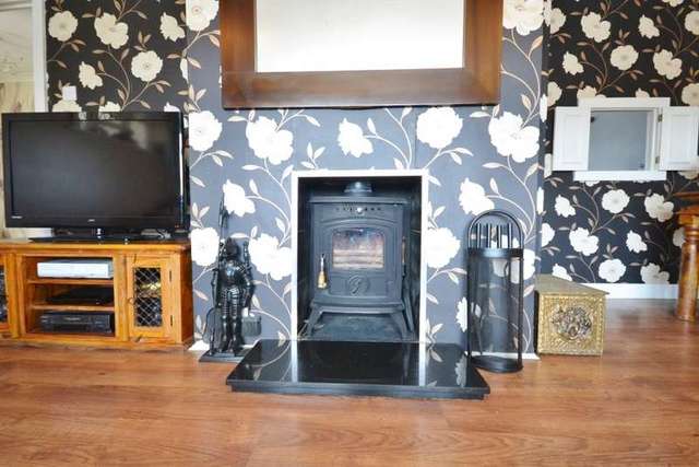  Image of 4 Bedroom Detached for sale at Pevensey, BN24 6HR