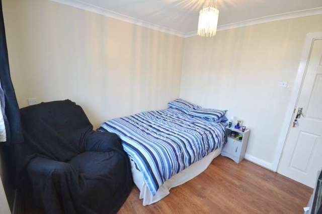  Image of 4 Bedroom Detached for sale at Pevensey, BN24 6HR