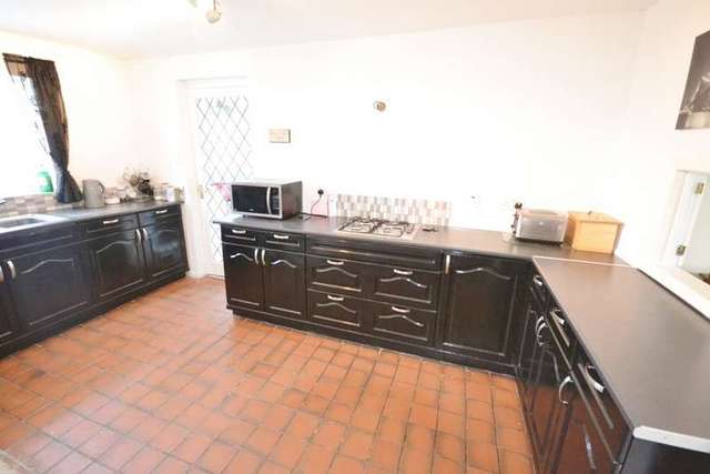  Image of 4 Bedroom Detached for sale at Pevensey, BN24 6HR