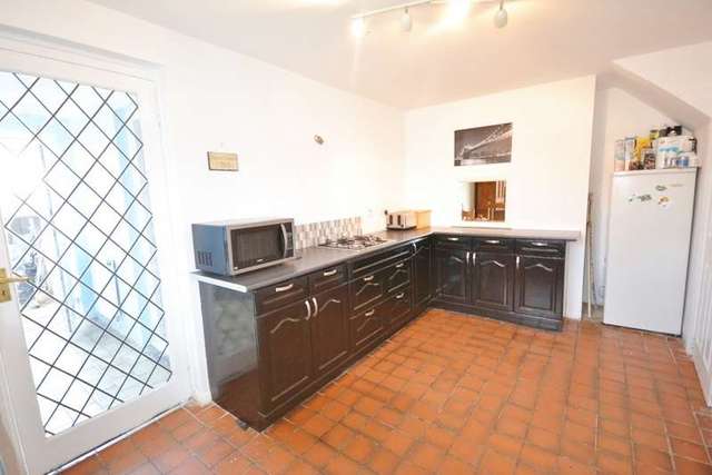  Image of 4 Bedroom Detached for sale at Pevensey, BN24 6HR