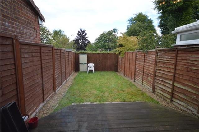  Image of 2 Bedroom Terraced to rent at Surrey, SM5 2FD
