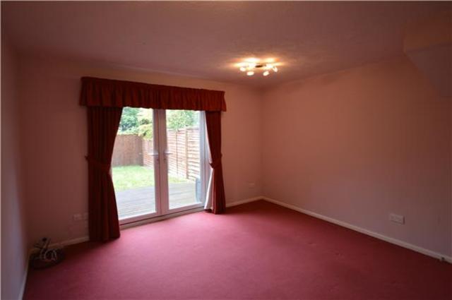  Image of 2 Bedroom Terraced to rent at Surrey, SM5 2FD
