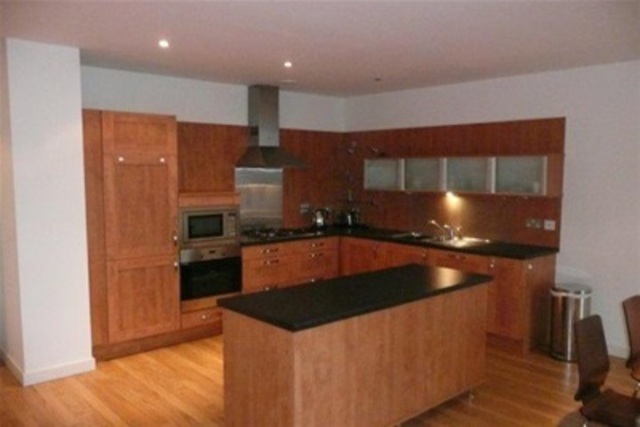  Image of 2 Bedroom Flat to rent at Glasgow, G3 8EX