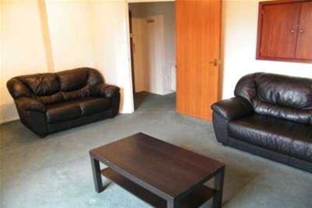  Image of 2 Bedroom Flat to rent at Cardiff, CF11 7PE