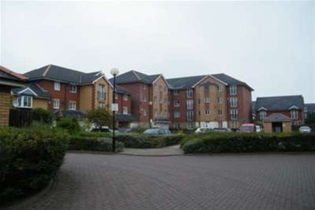  Image of 2 Bedroom Flat to rent at Cardiff, CF11 7PE