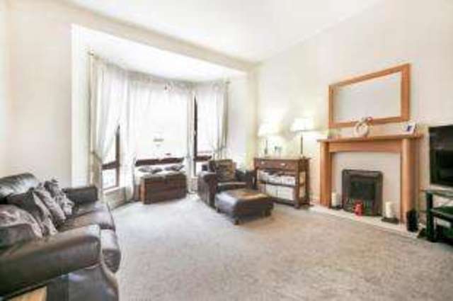  Image of 3 Bedroom Terraced for sale at Greenock Inverclyde Greenock, PA15 4AL