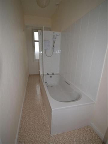  Image of 1 Bedroom Flat to rent at Clydebank West Dunbartonshire West Dunbartonshire, G81 2TU