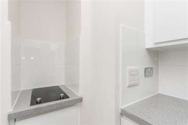  Image of 1 Bedroom Flat to rent at London, W6 0RW