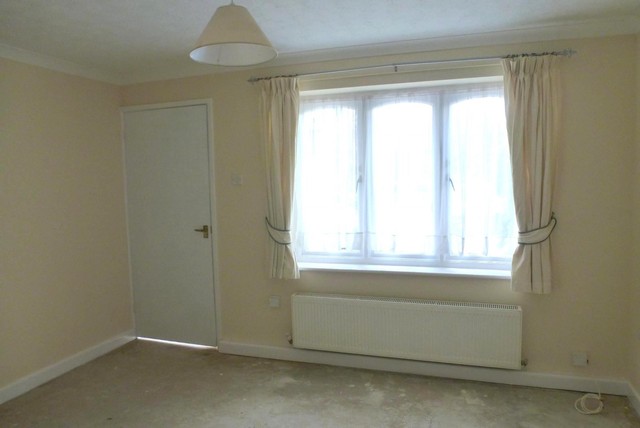  Image of 1 Bedroom Apartment to rent at Baiter Park  Poole, BH15 1UL