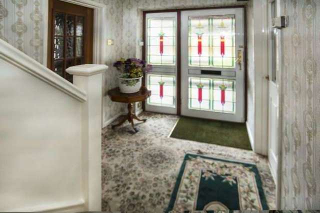  Image of 3 Bedroom Detached for sale at Mansfield Road  Reading, RG1 6AL