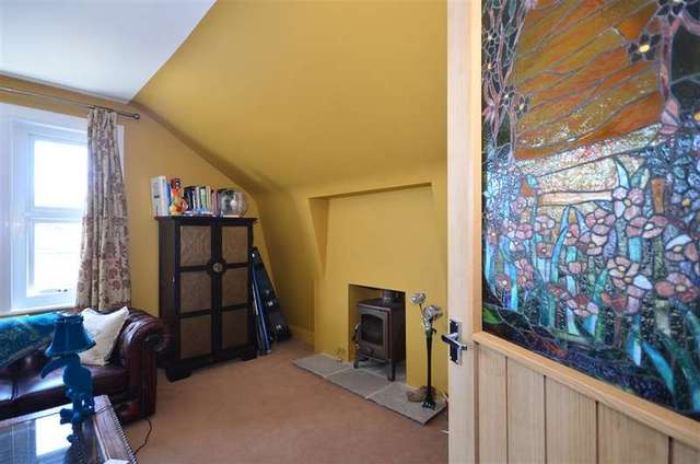  Image of 2 Bedroom Flat for sale at Folkestone Kent Folkestone, CT20 2JR