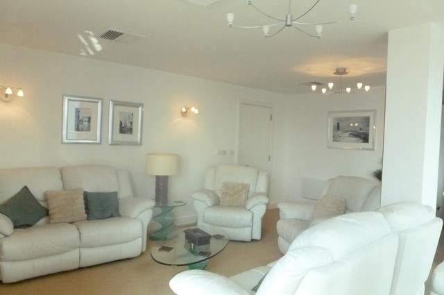  Image of 3 Bedroom Apartment to rent at 32 Channel Way Southampton, SO14 3JA