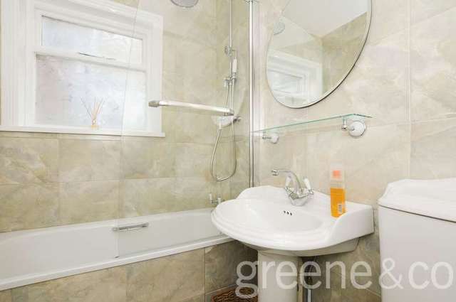  Image of 1 Bedroom Terraced to rent at Crouch End London Hornsey, N8 9RN
