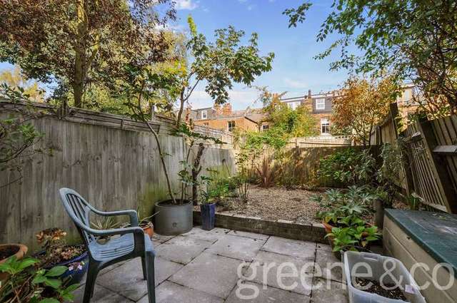  Image of 1 Bedroom Terraced to rent at Crouch End London Hornsey, N8 9RN