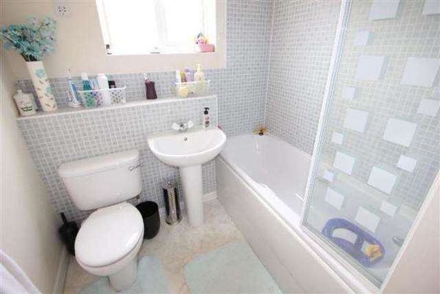  Image of 3 Bedroom Town House for sale at Kesgrave, IP5 2DU