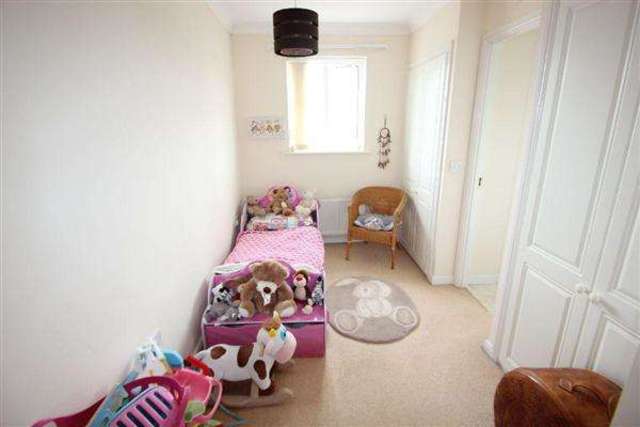  Image of 3 Bedroom Town House for sale at Kesgrave, IP5 2DU