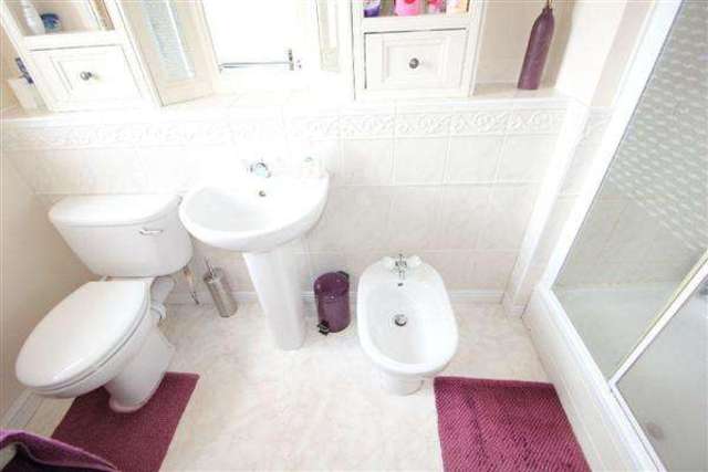  Image of 3 Bedroom Town House for sale at Kesgrave, IP5 2DU