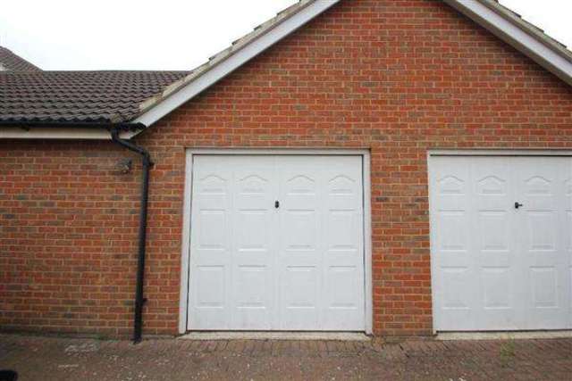  Image of 3 Bedroom Town House for sale at Kesgrave, IP5 2DU