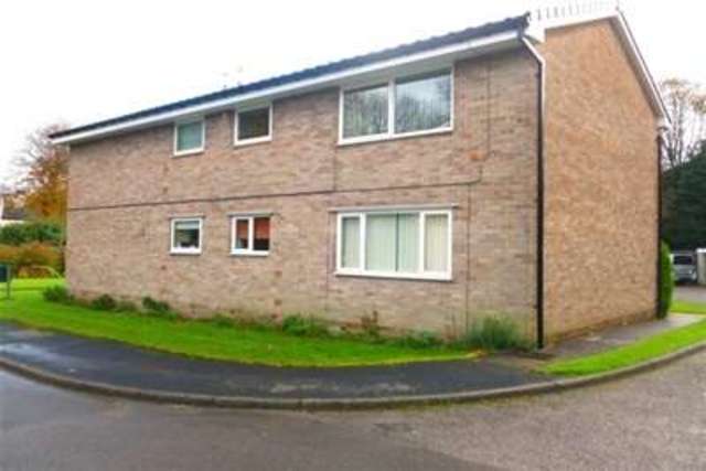  Image of 1 Bedroom Flat to rent at Sheffield, S8 8HF