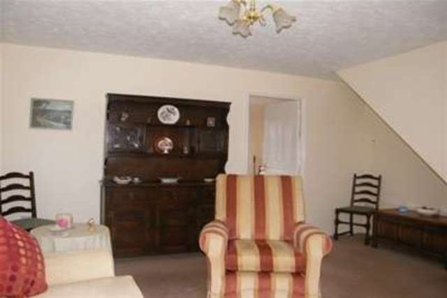  Image of 3 Bedroom Detached to rent at Exeter, EX4 2UZ