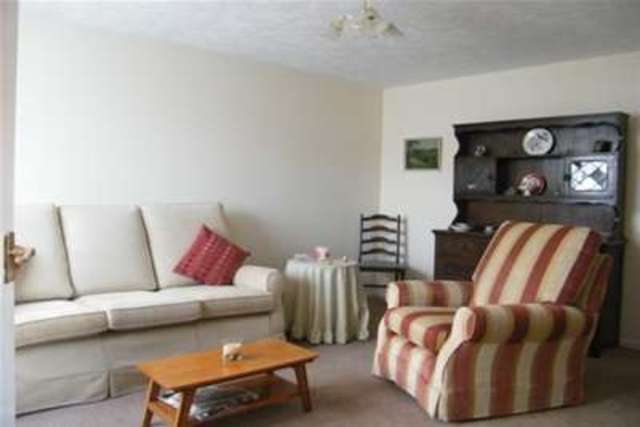  Image of 3 Bedroom Detached to rent at Exeter, EX4 2UZ