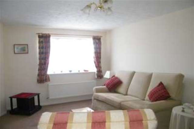  Image of 3 Bedroom Detached to rent at Exeter, EX4 2UZ