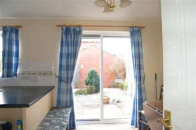  Image of 3 Bedroom Detached to rent at Exeter, EX4 2UZ