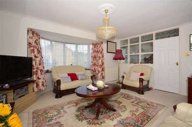  Image of 5 Bedroom Detached for sale at Cliffsend Ramsgate Ramsgate, CT12 5LE